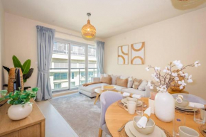 Seaside Serenity Apartment